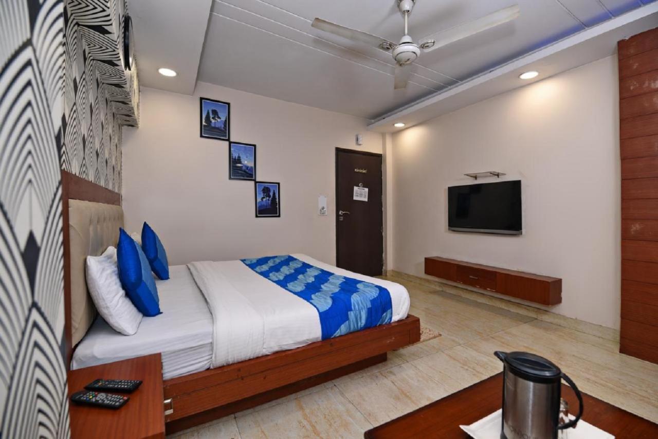 Ganga Ashoka Hotel רישיקש מראה חיצוני תמונה