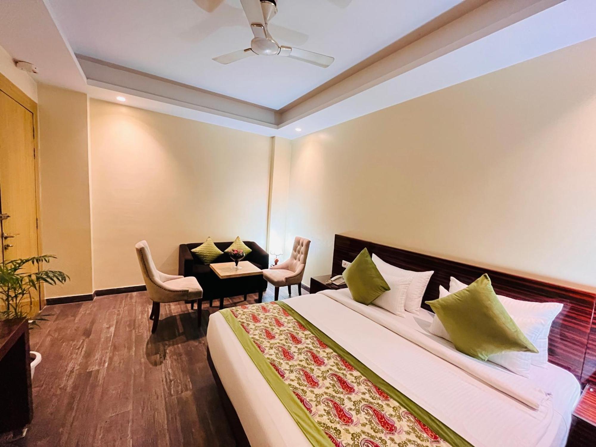 Ganga Ashoka Hotel רישיקש מראה חיצוני תמונה