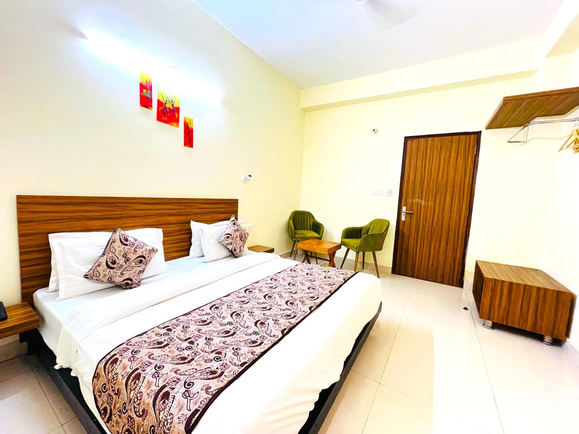 Ganga Ashoka Hotel רישיקש מראה חיצוני תמונה