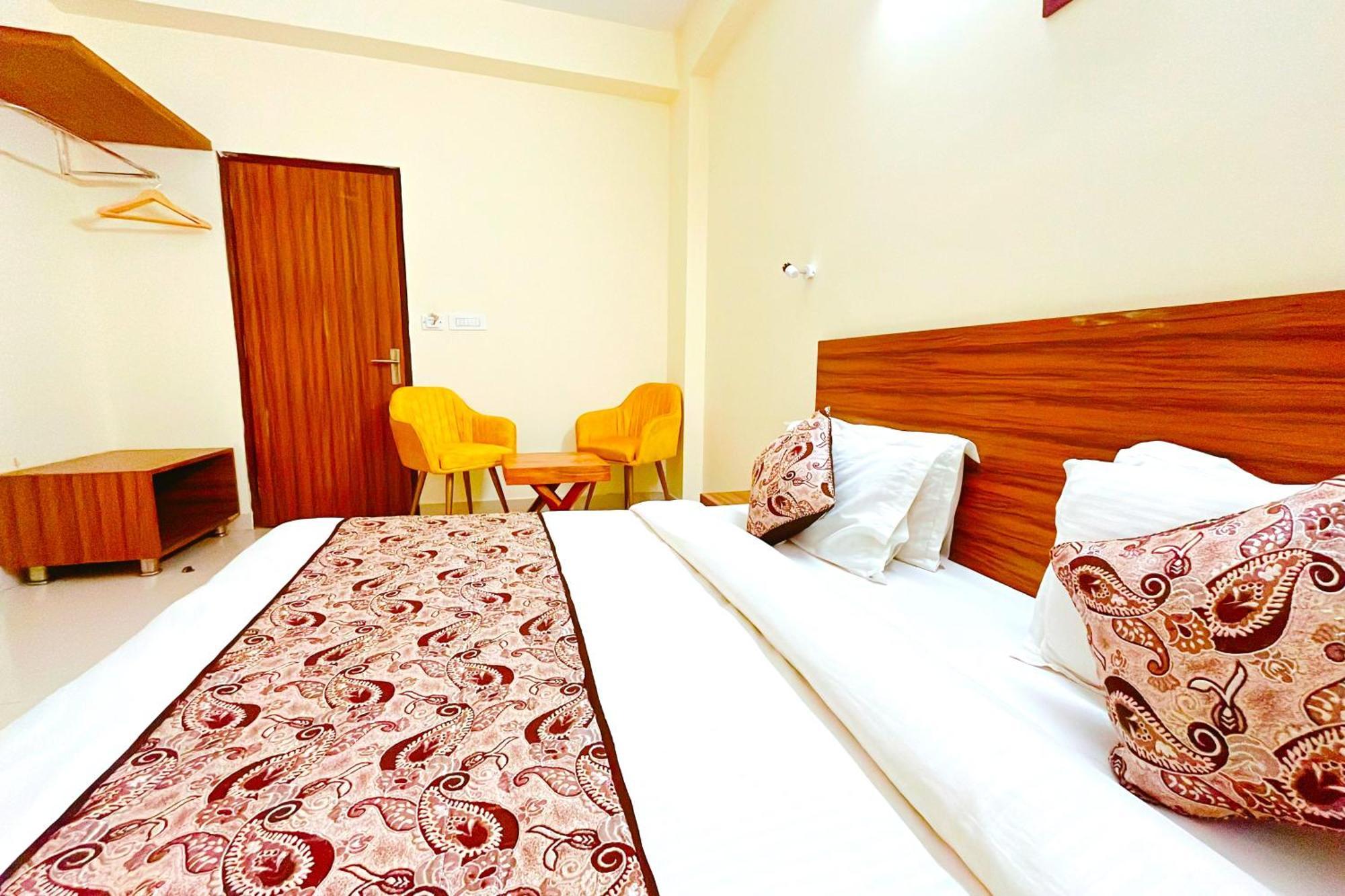 Ganga Ashoka Hotel רישיקש מראה חיצוני תמונה