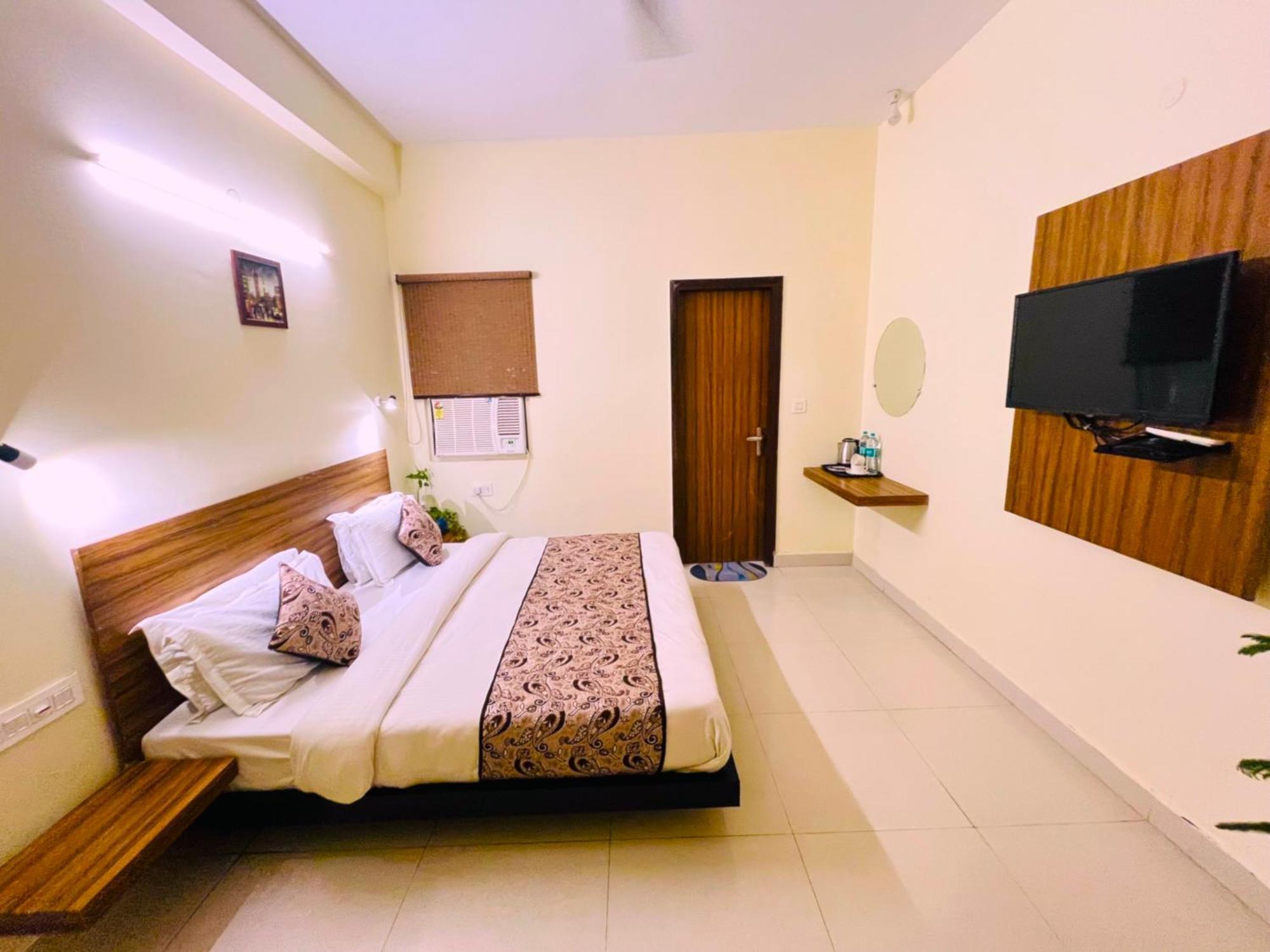 Ganga Ashoka Hotel רישיקש מראה חיצוני תמונה